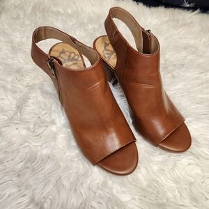 Brown Leather Fergalicious Peep Toe Heels With Zippers